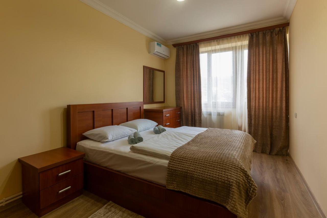 Umba Apartment N5 - Balcony And Mount Ararat View Yerevan Exterior foto
